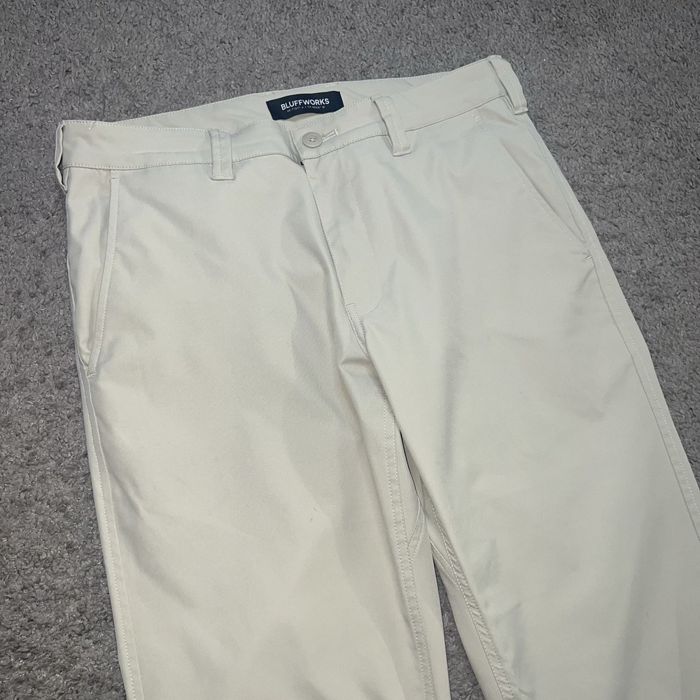 BLUFFWORKS ASCENDER CHINO Mens Sz 31x32 Beige Regular Fit Stretch Pants EXC